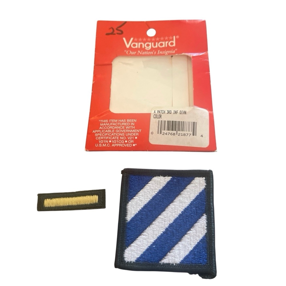 Lot of 2 Vanguard 3rd Infantry Division‎ A Patch Color & Overseas Serv Bar Patch